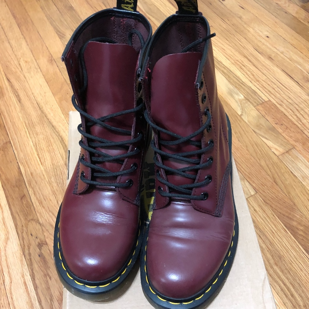 1460 Dr. Martens cherry red